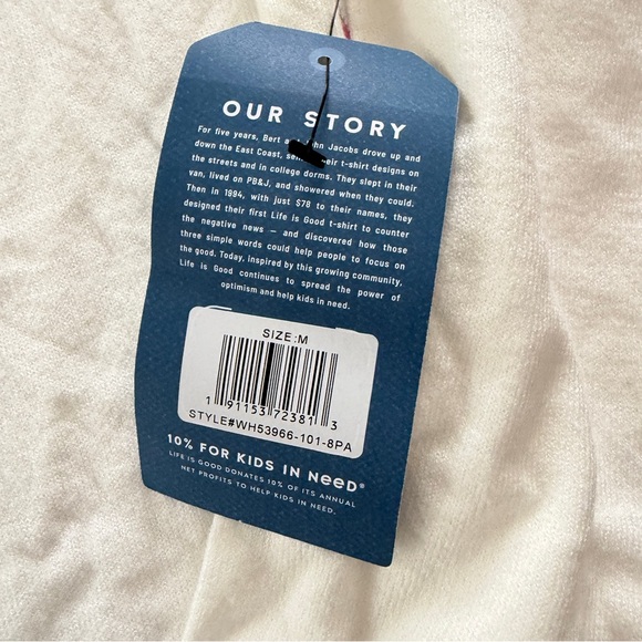 Life Is Good "Be My Valentine"
Sweater NWT M - Picture 5 of 8